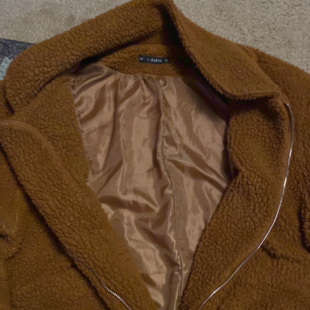 Fluffy jacket - Picture 3 of 4